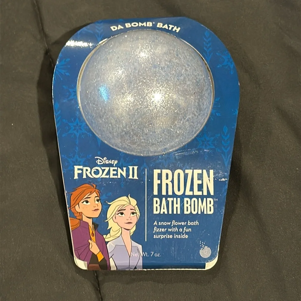 Da Bomb Bath FROZEN II Glitter Bath Bomb Anna Elsa Snow Flower Scent 7oz NEW